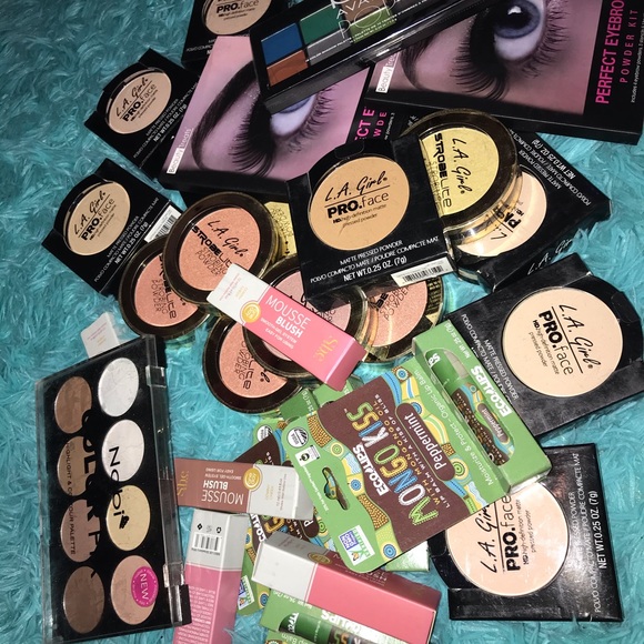 makeup - Picture 8 of 13